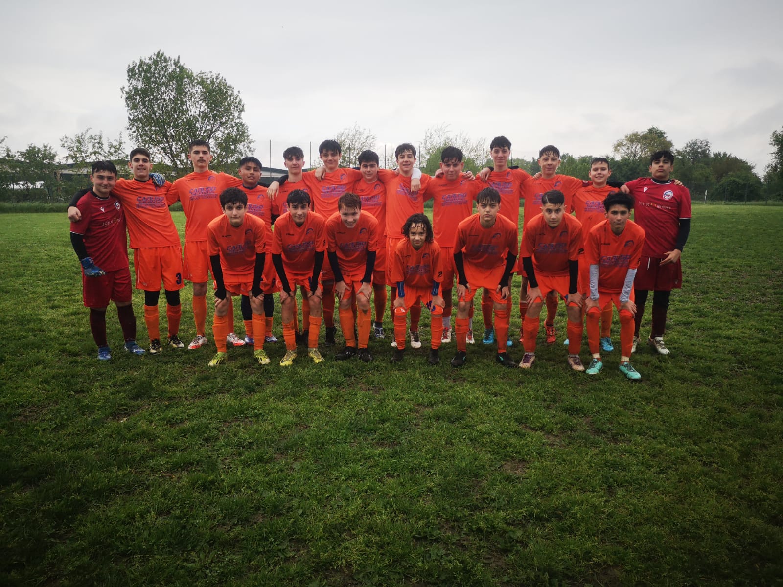 2010  UN TRIANGOLARE VINTO  E LA PARTECIPAZIONE AL TORNEO DI PIANEZZA DEI REGIONALI!!
